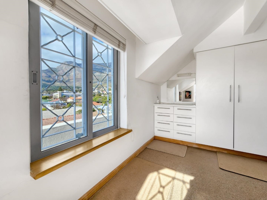 To Let 2 Bedroom Property for Rent in Gardens Western Cape